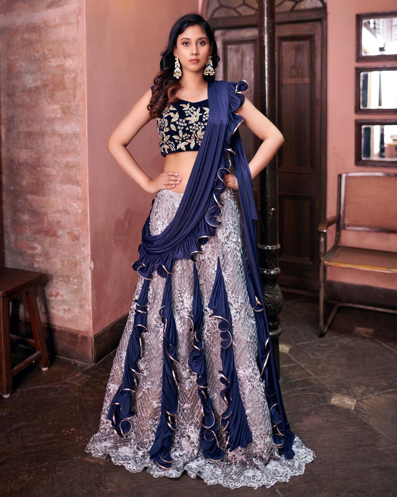 Kurtis Sarees Suits Lahenga Dresses& Gowns Indowestern Bridal Collection 